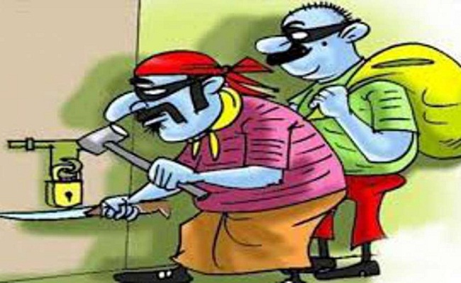 हल्द्वानी : हाईकोर्ट के अधिवक्ता के घर पर चोरों ने किया हाथ साफ, 35 तोला सोना और नगदी चोरी