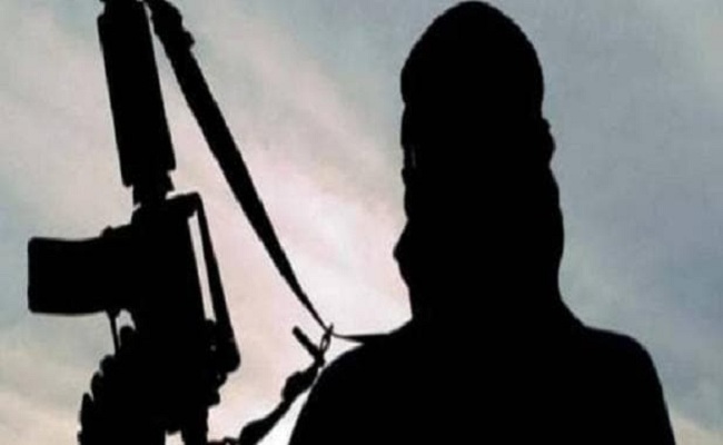 श्रीनगर : नियंत्रण रेखा के पास प्रशिक्षण कैम्पों में 500-700 आतंकवादी मौजूद - सेना