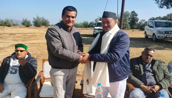 भाजपा के मंडल अध्यक्ष संजय सम्मानित