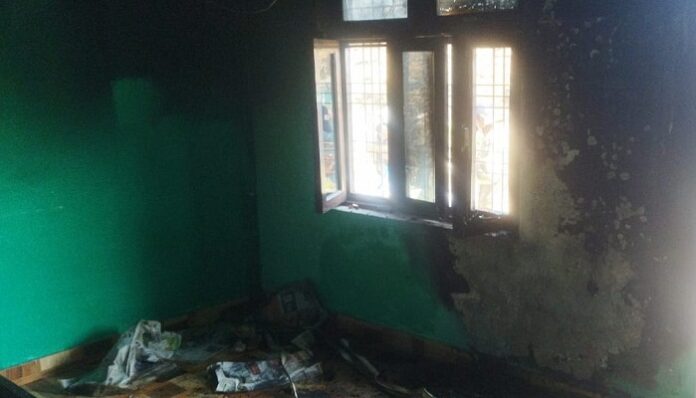 मकान में लगी भीषण आग