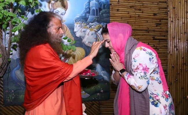 Actress Kajol Devgan reached Rishikesh to seek blessings of Maa Ganga