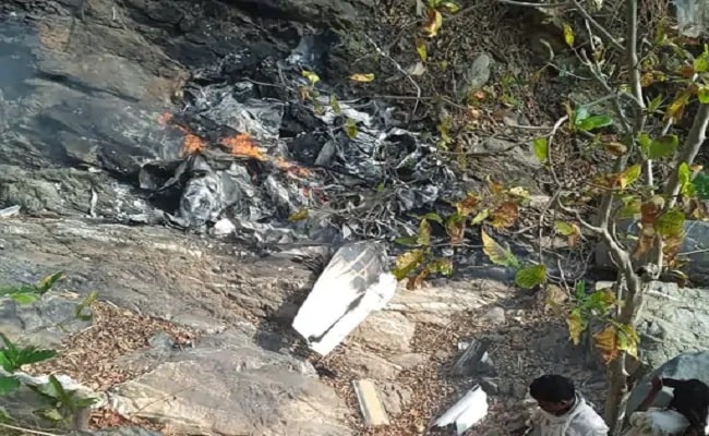 दुःखद खबर : बालाघाट में चार्टर प्लेन क्रैश, हादसे में दोनों पायलट की मौत