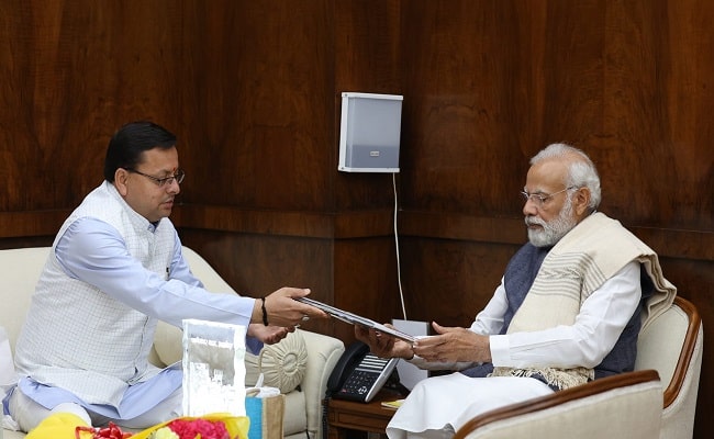 प्रधानमंत्री मोदी से मिले मुख्यमंत्री धामी, एक घंटे तक इन मुद्दों पर हुई चर्चा