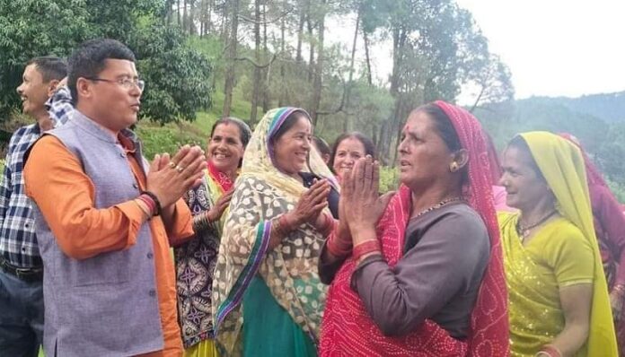 कपकोट के आपदाग्रस्त गांवों का जायजा लेने पहुंचे विधायक