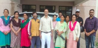 रानीधारा क्षेत्र की पीड़ा लेकर डीएम दरबार पहुंचे लोग