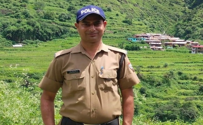 उत्तराखंड : बोल्डर की चपेट में आने से पुलिसकर्मी की मौत, महिला तीर्थयात्री की भी गई जान