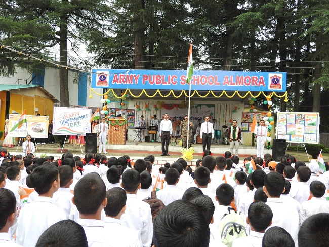 आर्मी पब्लिक स्कूल अल्मोड़ा में धूमधाम से मनाया गया स्वतंत्रता का महोत्सव