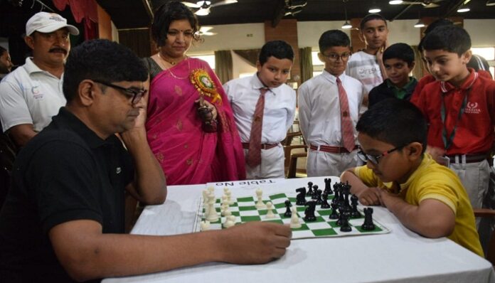 उद्घाटन मैच शारदा एकेडमी की टीम विजयी