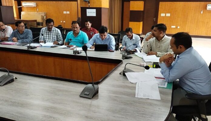 वन भूमि हस्तांतरण के मामले लंबित न रखें—विनीत तोमर