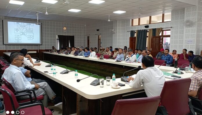 उपचुनाव के लिए कसी कमर, टीमों को समझाई जिम्मेदारी