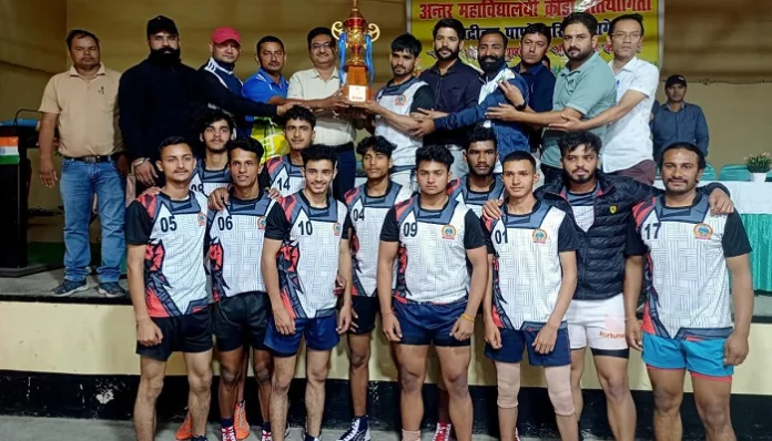 बागेश्वर की टीम को हराकर एसएसजे कैंपस अल्मोड़ा विजेता