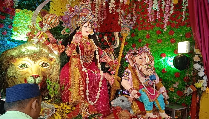 चहुंओर चल पड़ी मां दुर्गा की भक्ति की बयार