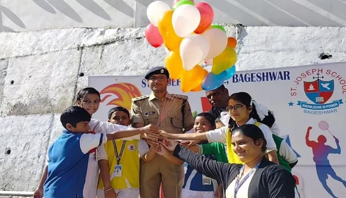 800 मीटर की दौड़ में रिया व कार्तिक ने मारी बाजी