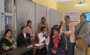 Lalkuan: Eye test camp organized in Holy Trinity Senior Public School