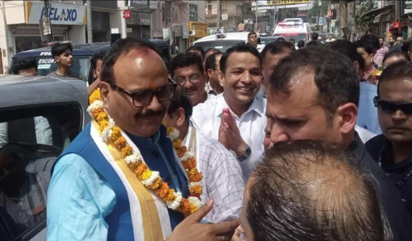 Deputy CM Brajesh Pathak: मुजफ्फरनगर में उप मुख्यमंत्री Brajesh Pathak ने कहा - UP में BJP सभी सीटें जीतेगी, विपक्षी दलों को मिटा दिया जाएगा