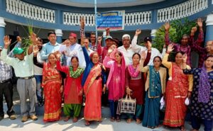 जल संस्थान दफ्तर पर ग्रामीणों का प्रदर्शन, कड़ा गुस्सा उगला