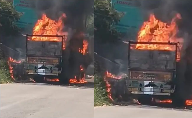 हल्द्वानी : चलते ट्रक में लगी आग - वीडियो