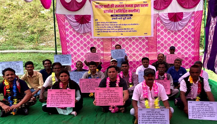 लाहुरघाटी में आंदोलन पर अडिग ग्रामीण, कांग्रेस का समर्थन