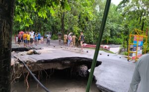 हल्द्वानी-रामनगर स्टेट हाईवे फिर हुआ बंद, सड़क का बड़ा हिस्सा बहा