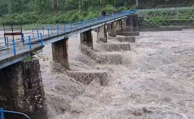 बड़ी खबर : हल्द्वानी-काठगोदाम में सबसे ज्यादा बारिश, जिले में 38 मार्ग बंद