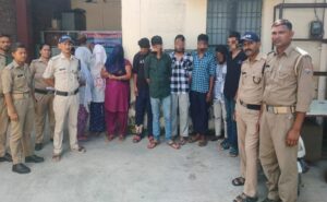 रुद्रपुर : पुलिस ने पकड़ा सैक्स रैकेट, 5 युवक और 3 महिलाएं गिरफ्तार