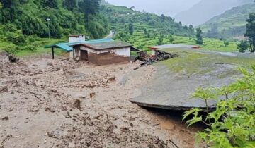 उत्तराखंड में बारिश का कहर : भूस्खलन की चपेट में आया मकान, मां-बेटी की मौत