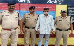 पुलिस के हत्थे चढ़े दो वारंटी