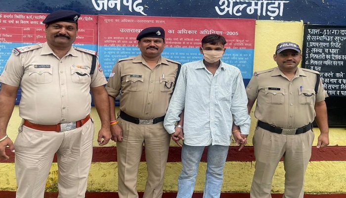 पुलिस के हत्थे चढ़े दो वारंटी