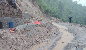 नैनीताल : NH 87/109 - कैंची धाम से क्वारब के बीच रात में यातायात बंद
