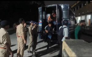 शहर में जहां दिखी अराजकता, वहां पहुंच गई पुलिस टीम, दबोचे 51 रोमियो