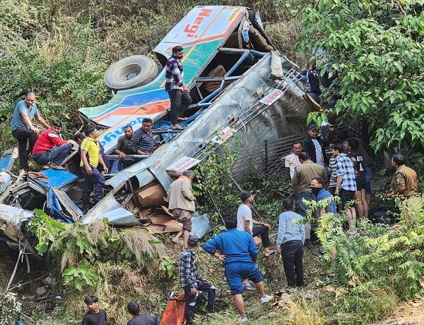 सल्ट सड़क हादसा अपडेट: अब तक 20 यात्रियों के मौत की सूचना