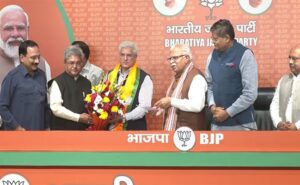 Former AAP minister Kailash Gahlot joins BJP