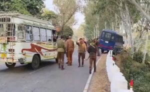 जम्मू-कश्मीर के उधमपुर में 2 पुलिसकर्मियों ने एक-दूसरे को गोली मारी, पुलिस वैन में मिले शव