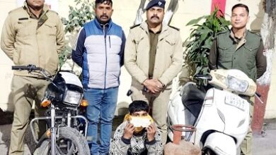 लालकुआं : चुराए गय वाहनों व सामान के साथ ​पुलिस ने दबोचा चोर