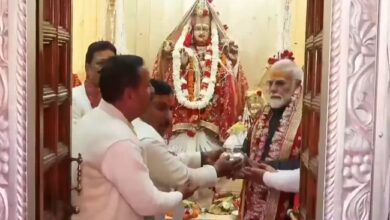 मुखबा में पीएम मोदी ने की पूजा अर्चना, हर्षिल पहुंचे पीएम मोदी