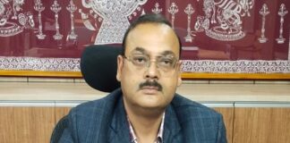 अल्मोड़ा: मतदेय स्थल पर सुविधा नहीं होने संबंधी वीडियो वायरल, डीएम ने गंभीरता से लिया