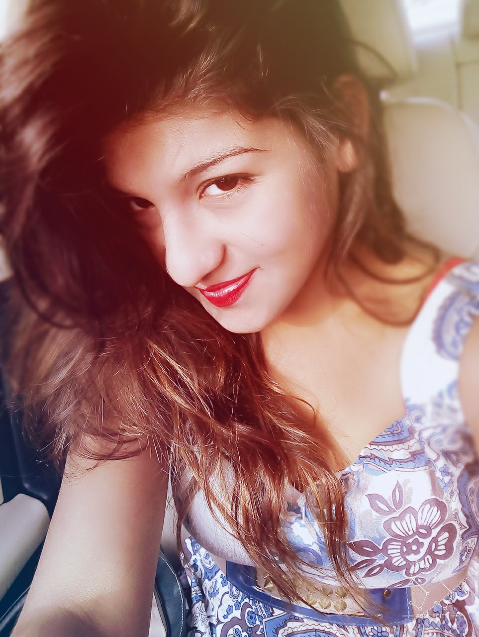 रोशनी खान : सैक्स, लग्जरी लाइफ और नशे की शौकीन औरत