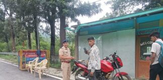 निवनियुक्त क्वारब चौकी इंचार्ज ने ली नियमों की अनदेखी करने वालों की खबर