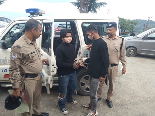 रानीखेत से बड़ी खबर : नशे के सौदागरों पर पुलिस का शिकंजा