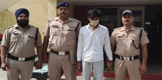 बाइक सवार युवक के कब्जे से पकड़ा एक लाख का गांजा