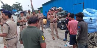 नैनीताल में घर-घर, गली-गली पहुंची मल्लीताल पुलिस