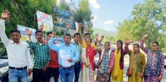 इंटर कॉलेज भेटा (बागेश्वर) में शिक्षकों का टोटा: ग्रामीणों ने किया प्रदर्शन