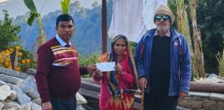 डीएम अंशुल सिंह की चौखट पर पहुंची आपदा पीड़ित महिला को मिला न्याय