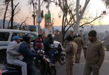 उत्तरायणी मेले को लेकर पुलिस सख्त; चेकिंग अभियान में दर्जनों चालान उत्तरायणी मेले को लेकर पुलिस सख्त; चेकिंग अभियान में दर्जनों चालान