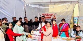 भीमताल: 'जन-जन की सरकार, जन-जन के द्वार' शिविर में उमड़ी भीड़