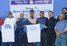 अल्मोड़ा बैडमिंटन कप की तैयारी, आफिशियल टी-शर्ट कार्यक्रम अल्मोड़ा बैडमिंटन कप की तैयारी, आफिशियल टी-शर्ट कार्यक्रम