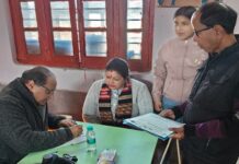 अल्मोड़ा: नि:शुल्क शिविर में उमड़ी भीड़, ढाई सौ लोगों ने लिया नेत्र उपचार नि:शुल्क शिविर में उमड़ी भीड़, ढाई सौ लोगों ने लिया नेत्र उपचार