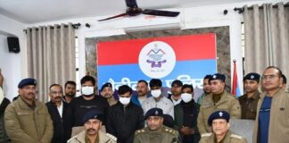 राधिका ज्वेलर्स में हुई लाखों की चोरी का खुलासा, नेपाल बॉर्डर से 4 अंतरराष्ट्रीय चोर गिरफ्तार