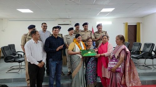 कर्तव्यनिष्ठा की मिसाल पेश कर सेवानिवृत्त हुए 04 पुलिस कर्मी
पुलिस अधीक्षक हल्द्वानी ने सम्मान के साथ दी भावभीनी विदाई