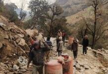 बड़ी खबर: रिखाड़ी-बाछम मार्ग पर 4 घंटे तक फंसे रहे पूर्व विधायक बड़ी खबर: रिखाड़ी-बाछम मार्ग पर 4 घंटे तक फंसे रहे पूर्व विधायक